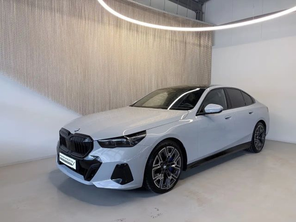 BMW 5 Serie 540 xDrive Sedan 540d