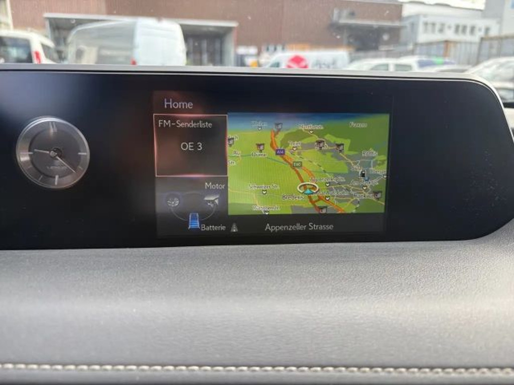 Lexus UX