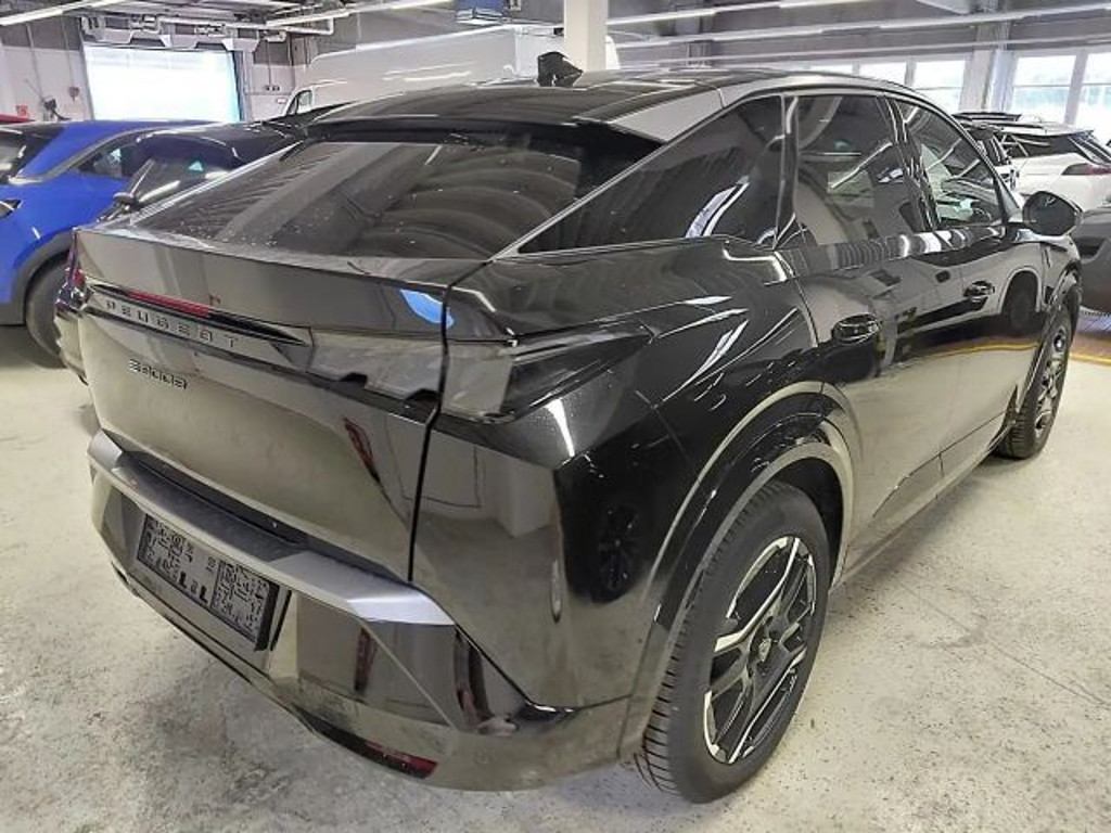 Peugeot E-3008