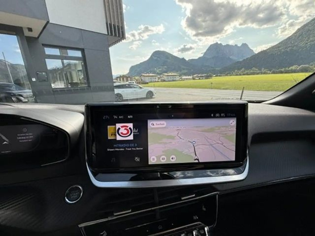 Peugeot e-2008