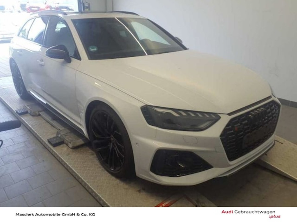 Audi RS4 Avant Quattro