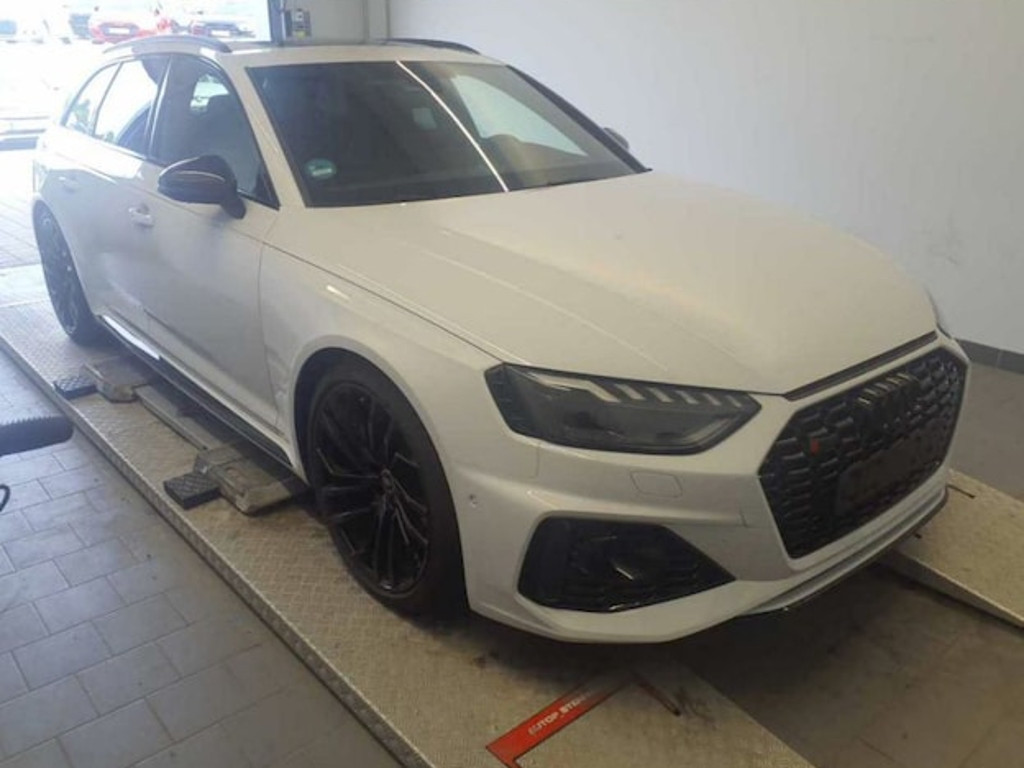 Audi RS4