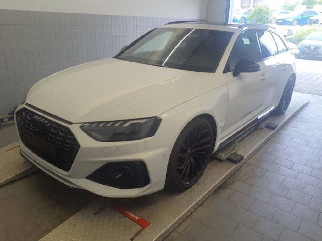 Audi RS4