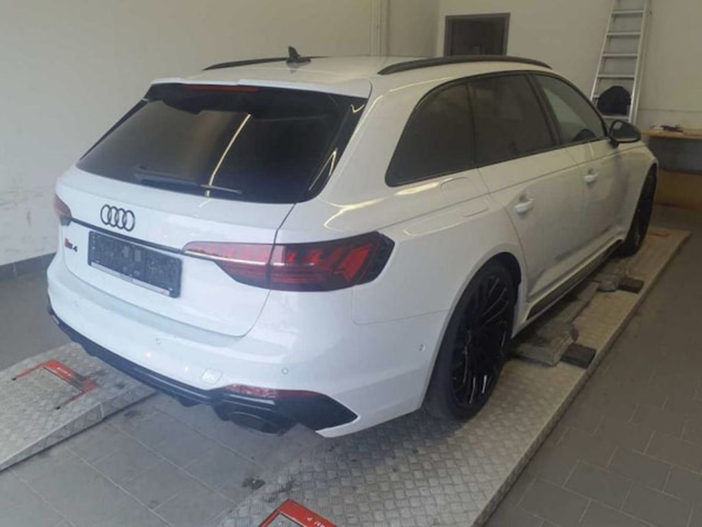 Audi RS4