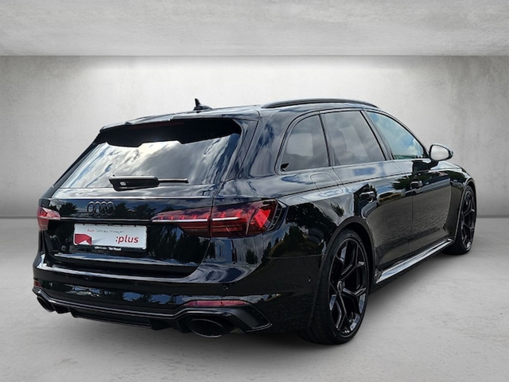 Audi RS4