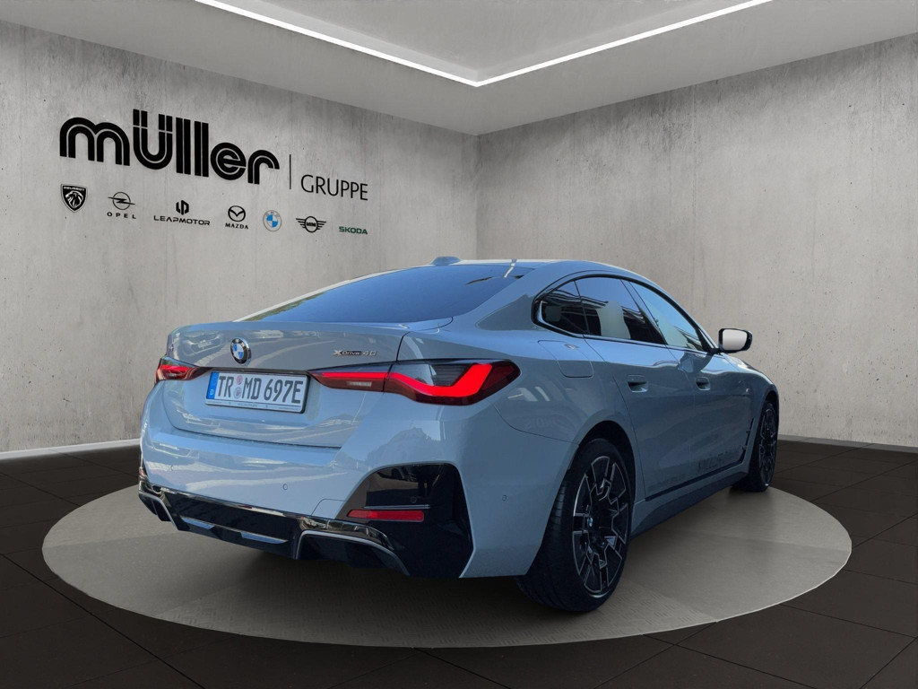 BMW i4