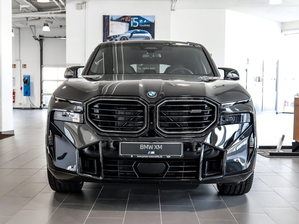 BMW XM