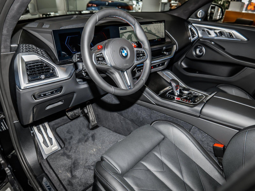 BMW XM
