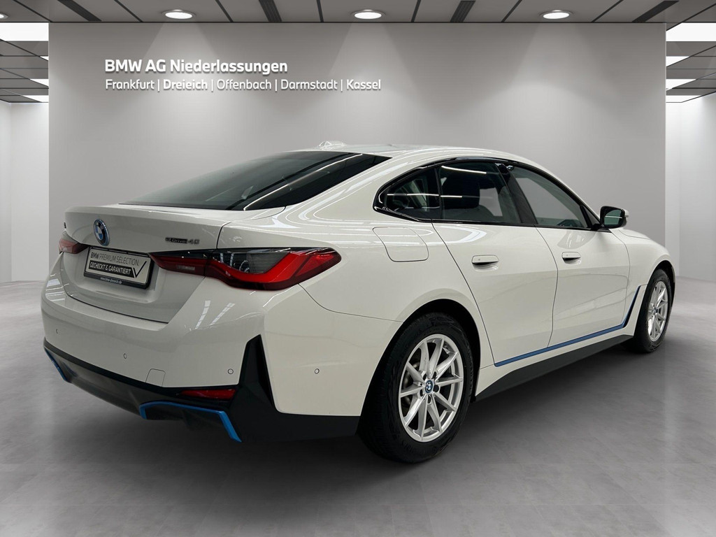BMW i4