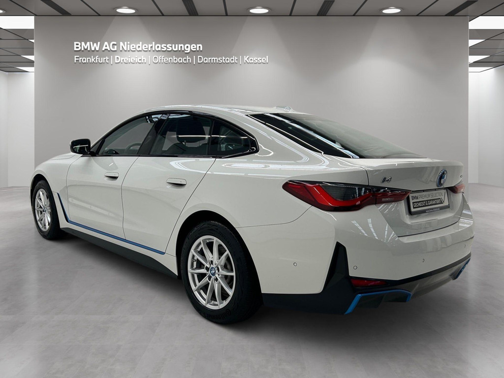 BMW i4