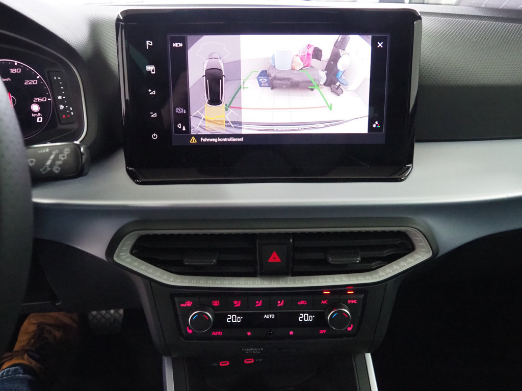 Seat Arona