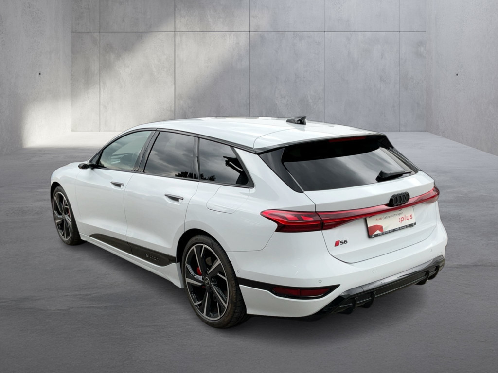 Audi S6 e-tron