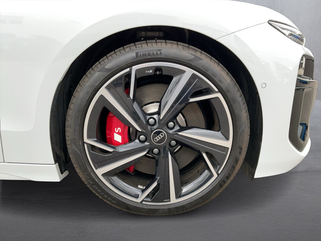 Audi S6 e-tron