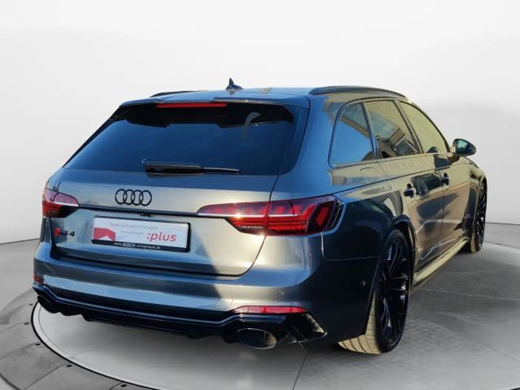 Audi RS4