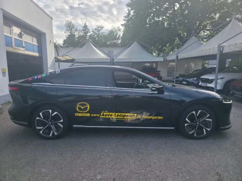 Mazda 6e