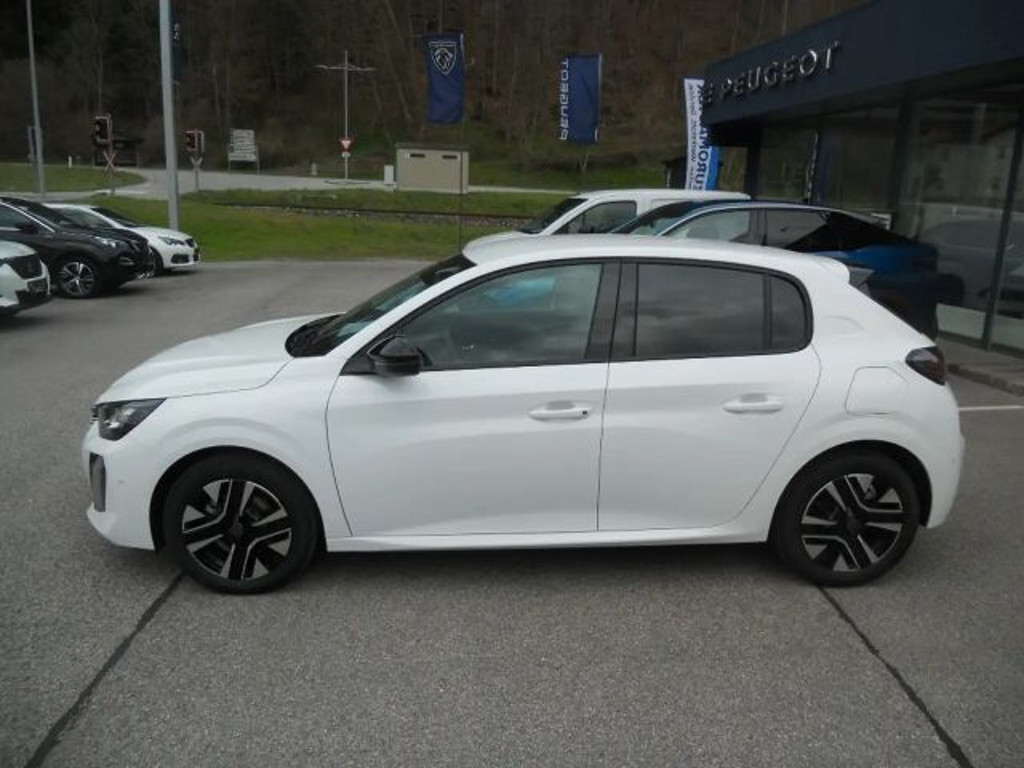 Peugeot e-208
