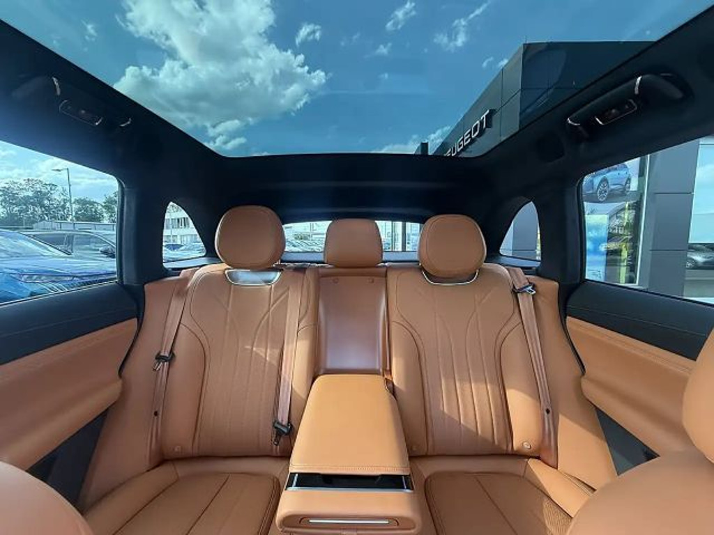 Xpeng G9