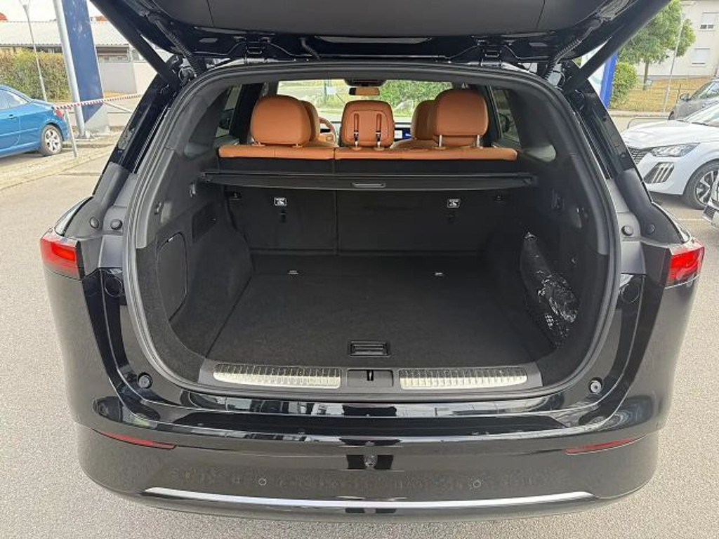 Xpeng G9