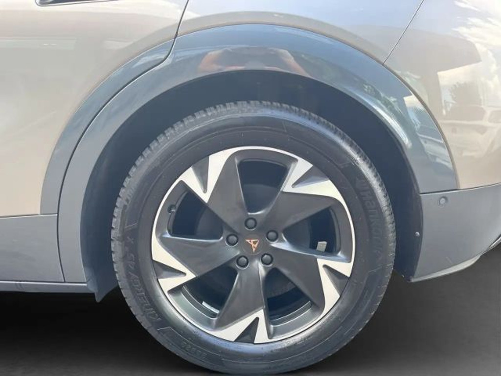 Cupra Tavascan