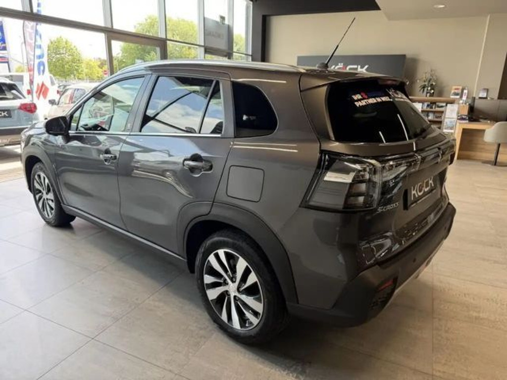 Suzuki S-Cross