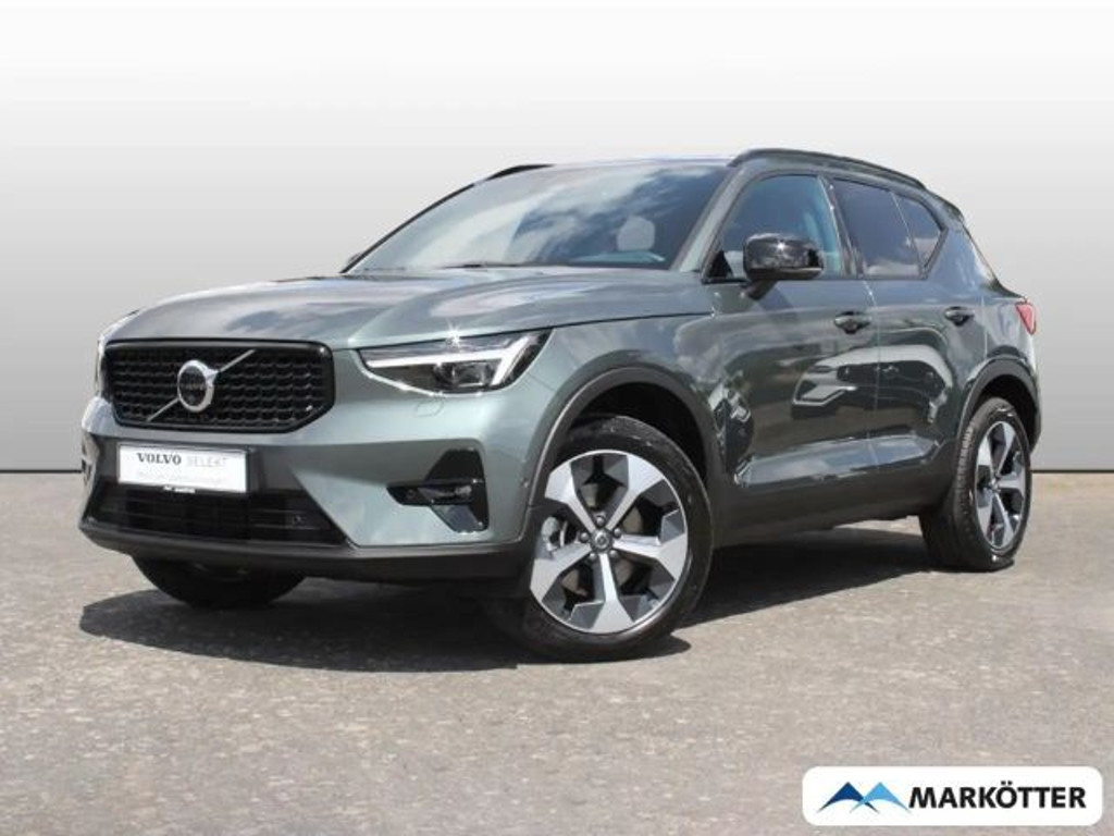 Volvo XC40 Plus Dark