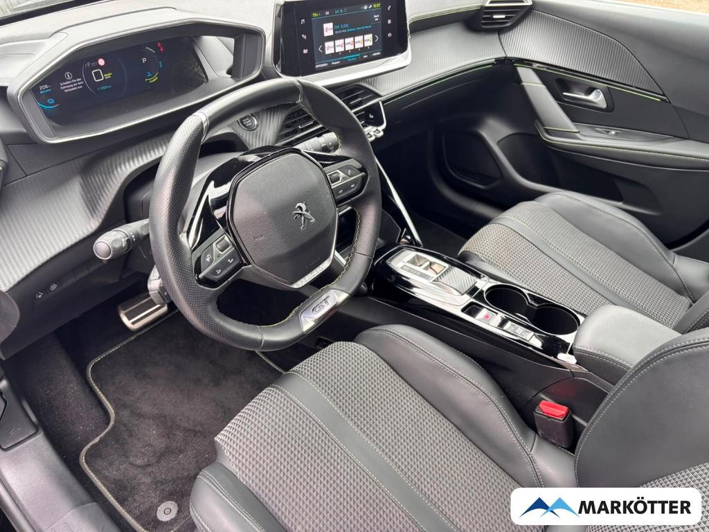 Peugeot e-208