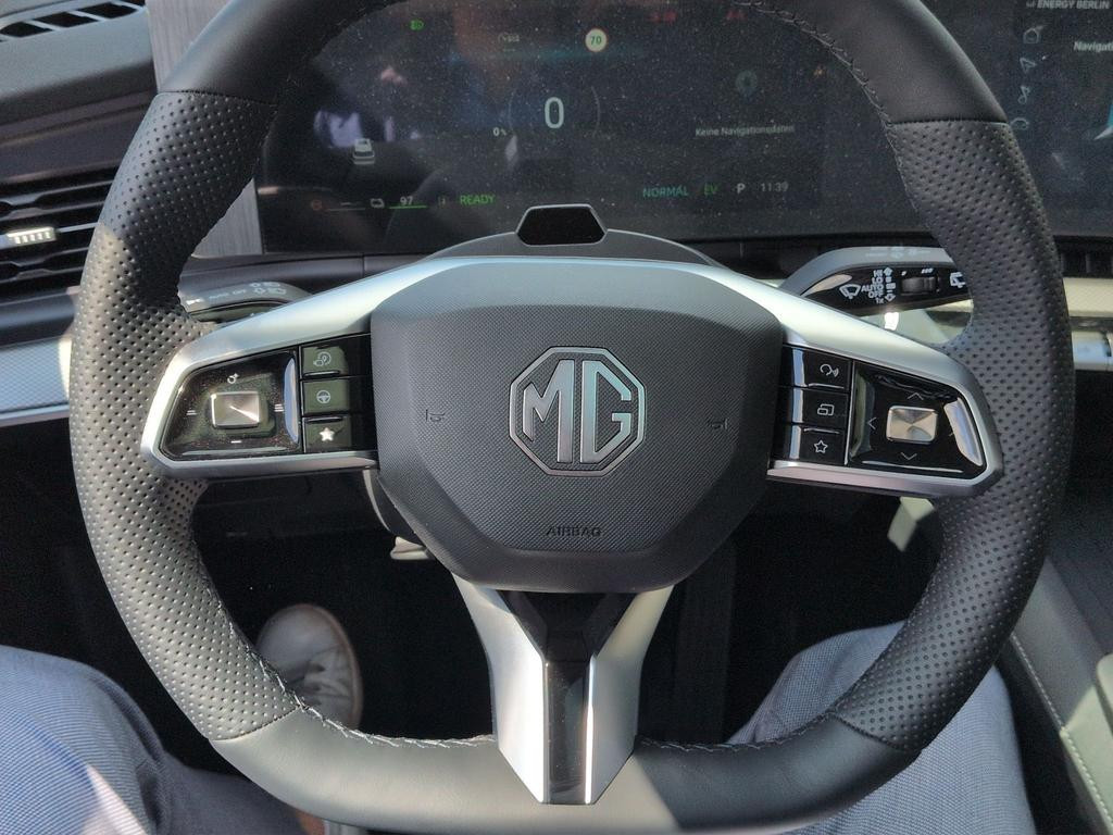 MG MGS9