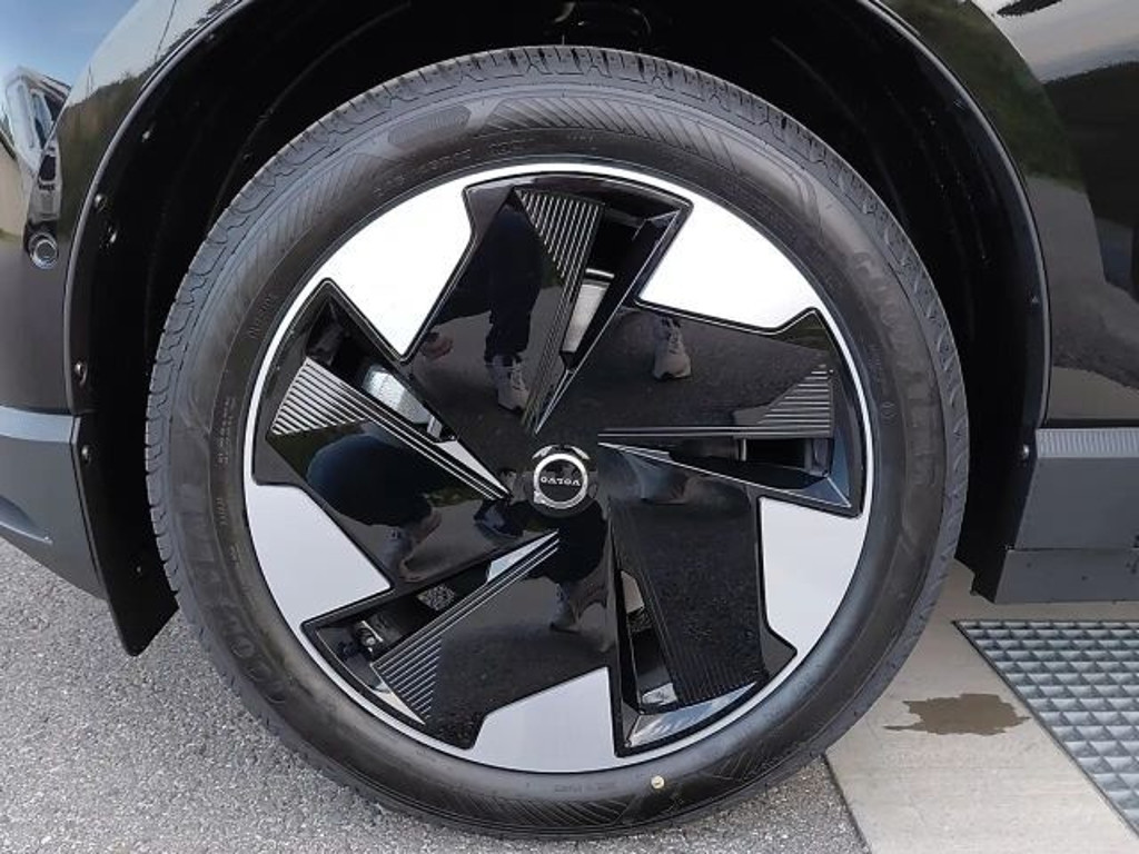 Volvo EX30