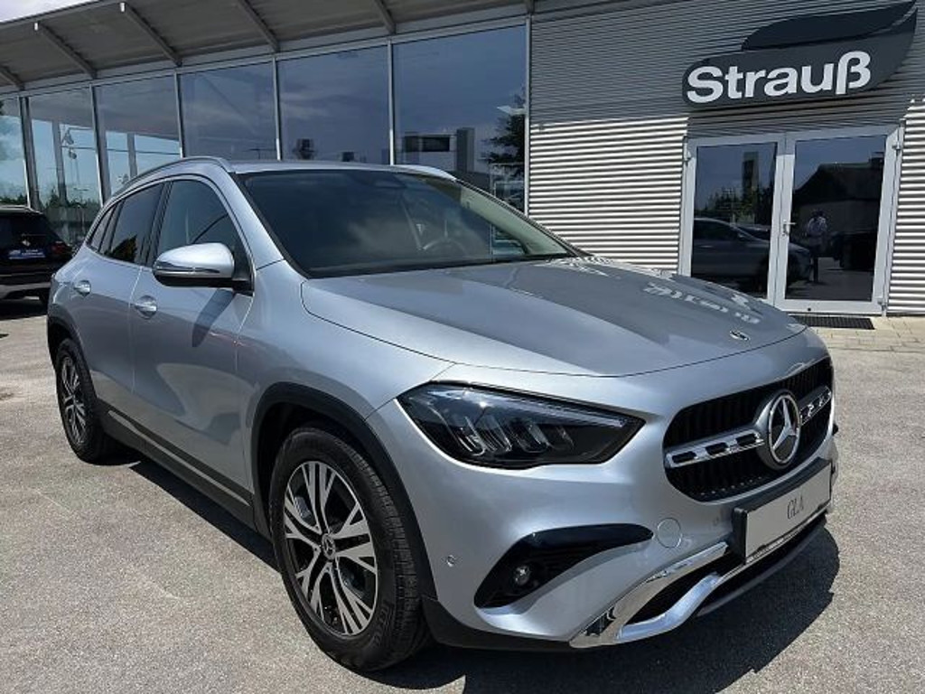 Mercedes-Benz GLA-Klasse GLA 180 Progr AHV*Rückfahrkamera*elektr. Heckklappe*