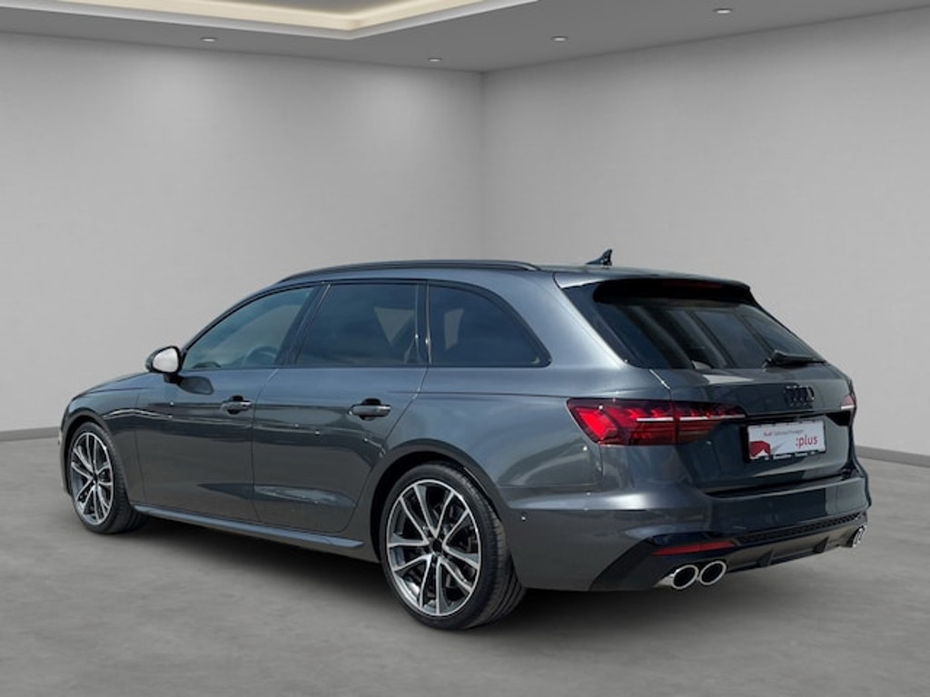 Audi S4