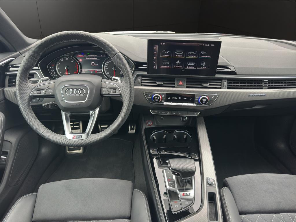 Audi RS4