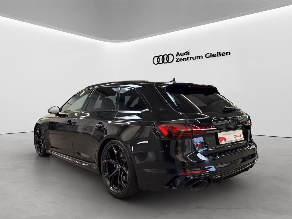 Audi RS4