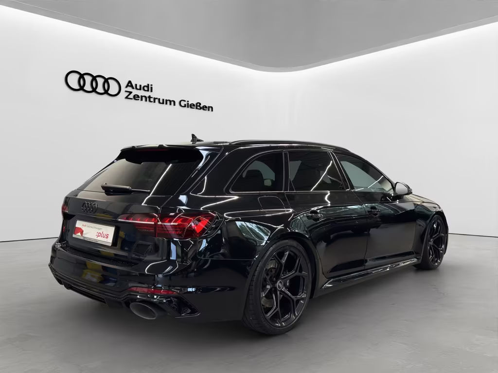 Audi RS4