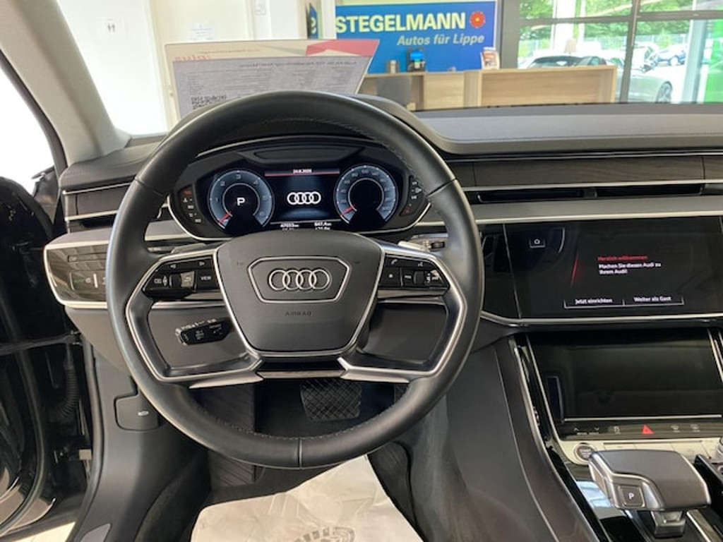 Audi A8