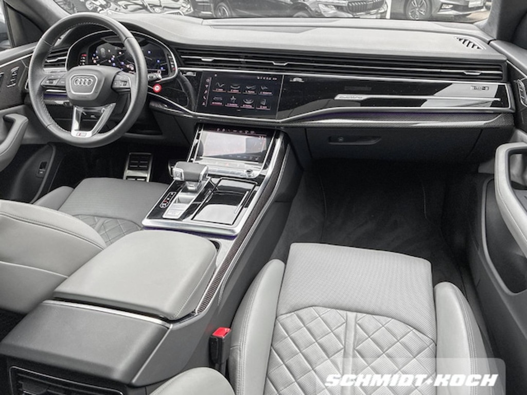 Audi SQ8