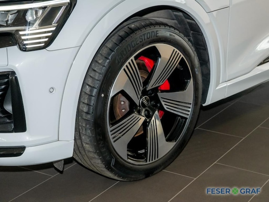 Audi Q8 e-tron