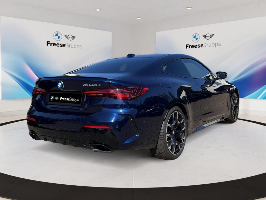BMW M440