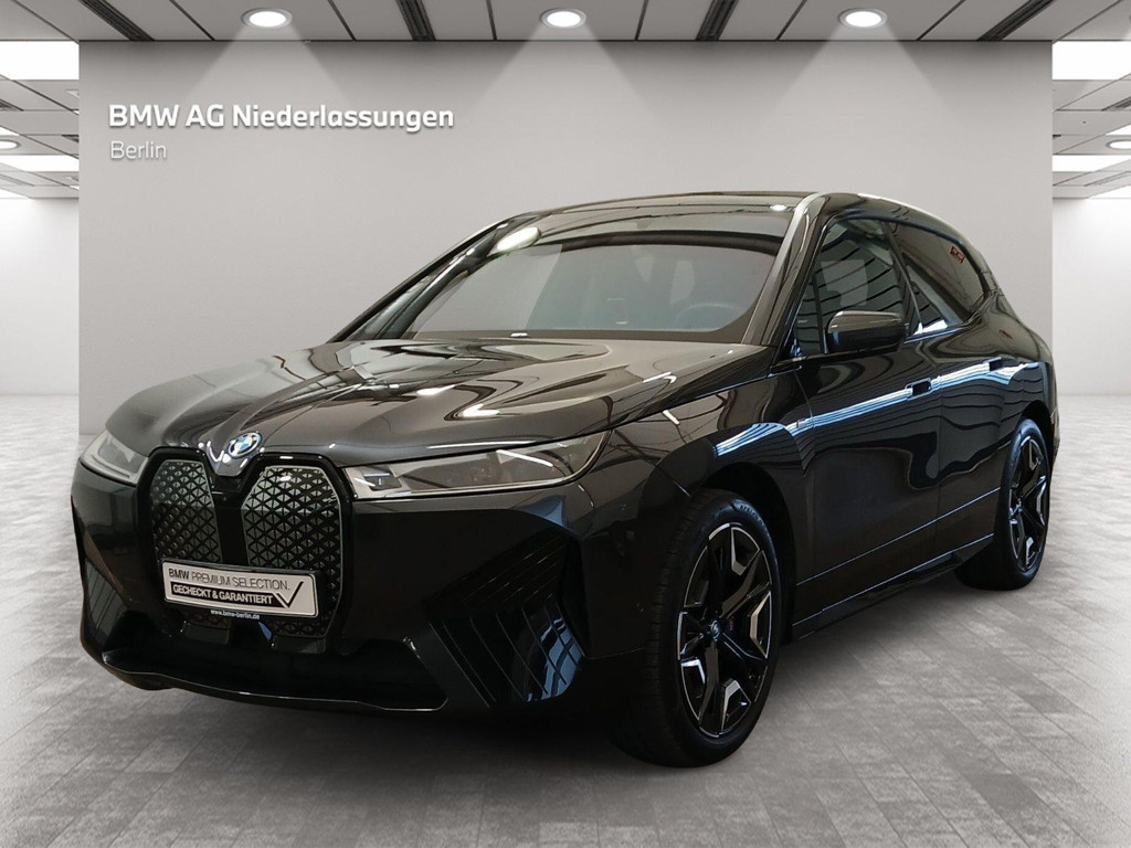 BMW iX M60