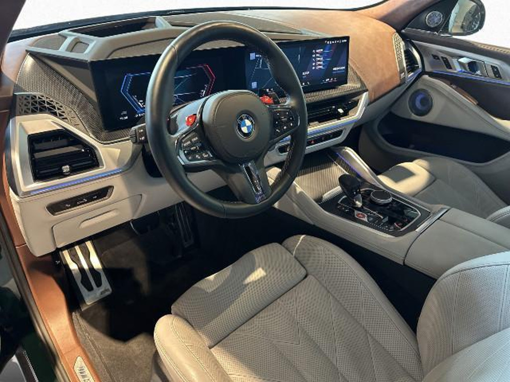 BMW XM