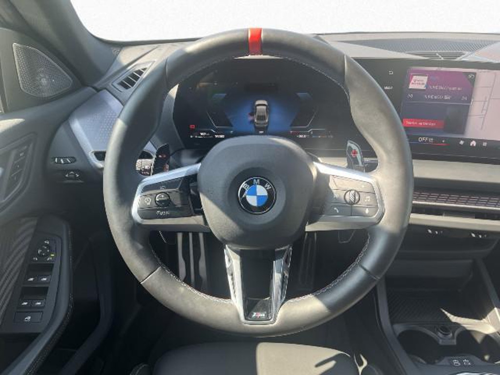 BMW M235