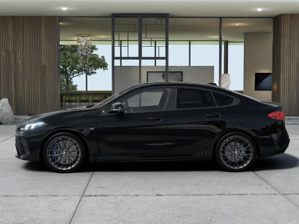BMW M235