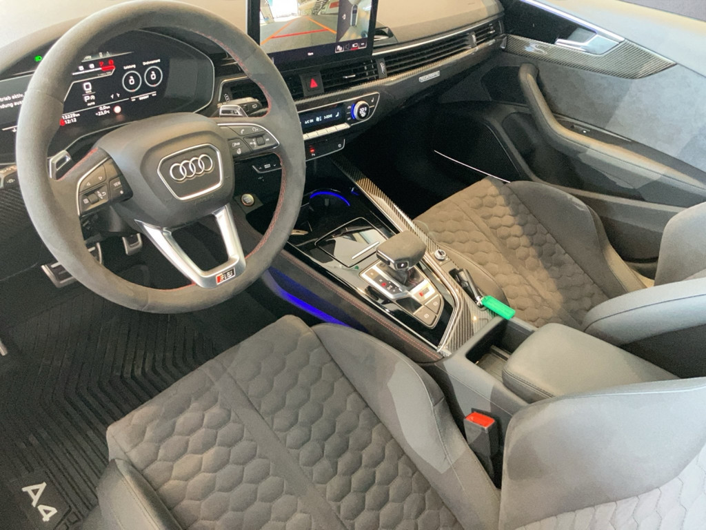 Audi RS4