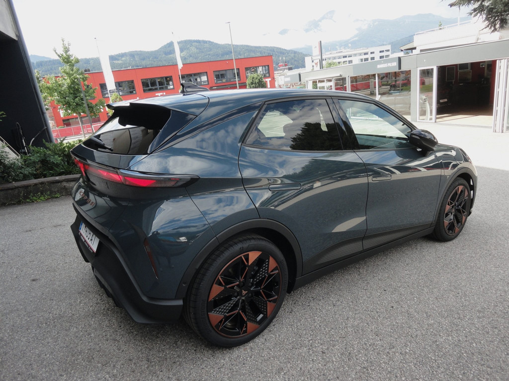 Cupra Raval
