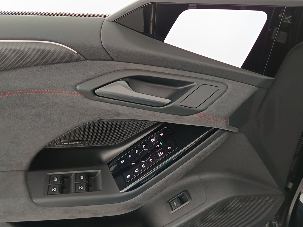 Audi S6 e-tron