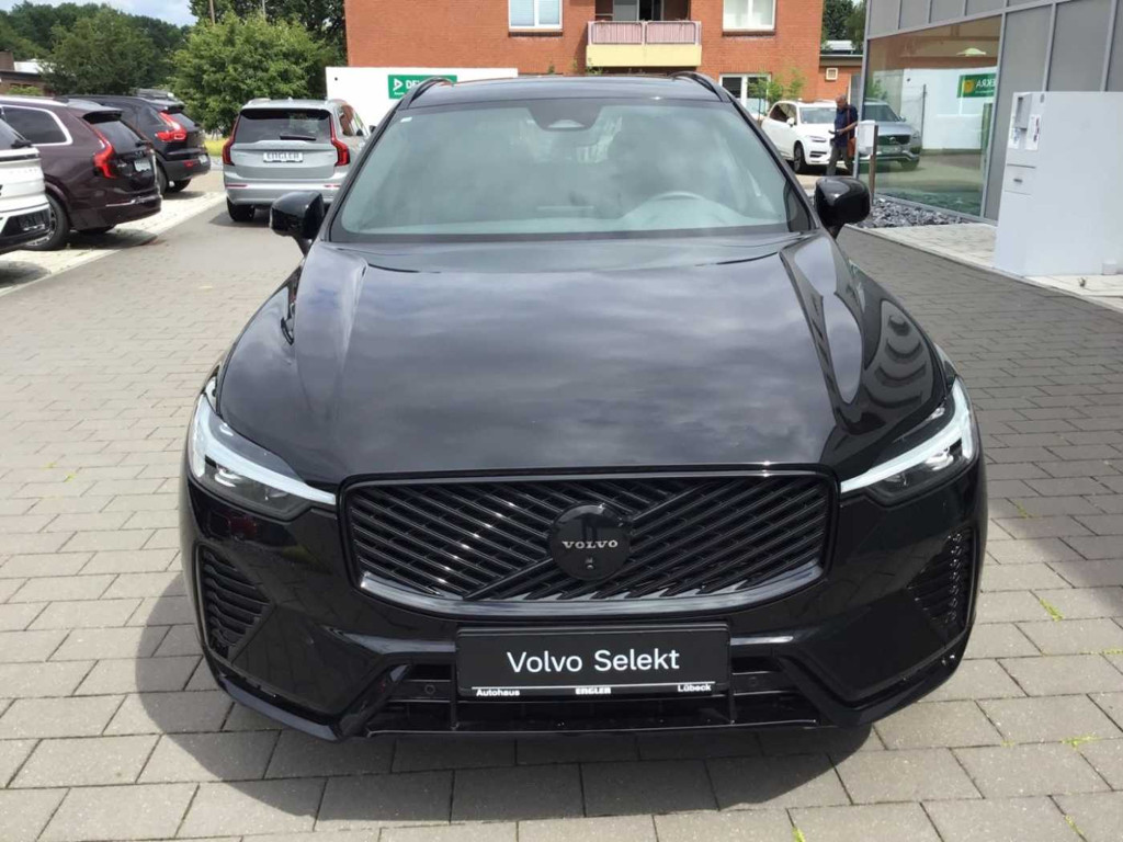 Volvo XC60 AWD Plus