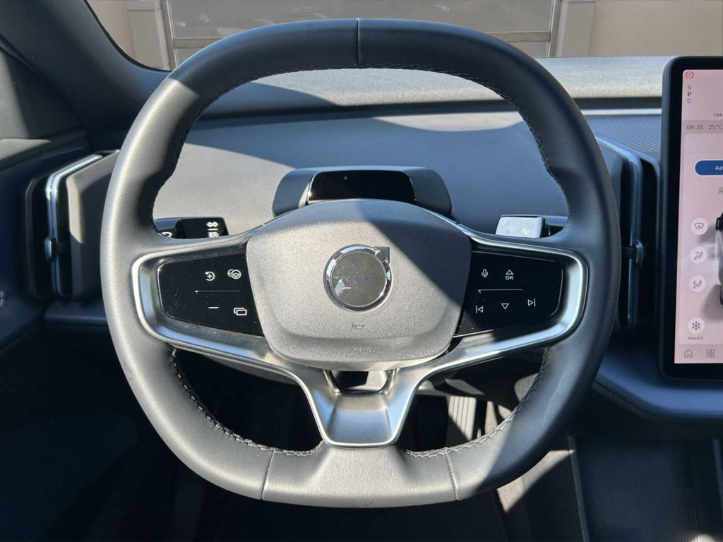 Volvo EX30
