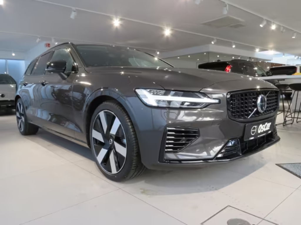 Volvo V60 Business T8 Recharge Plus Dark