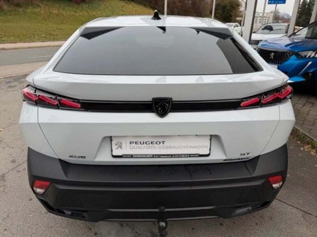 Peugeot 408