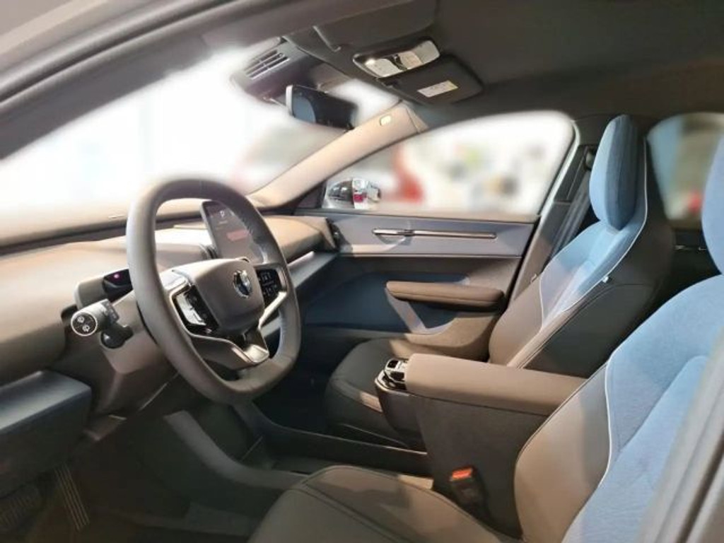 Volvo EX30