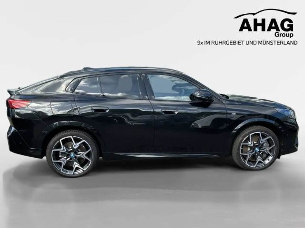BMW iX2